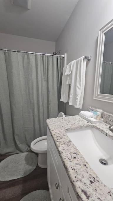 Gorgeous 3 Bedroom Home With Cable Tv In All Rooms & Free Wi-Fi Конкорд Экстерьер фото