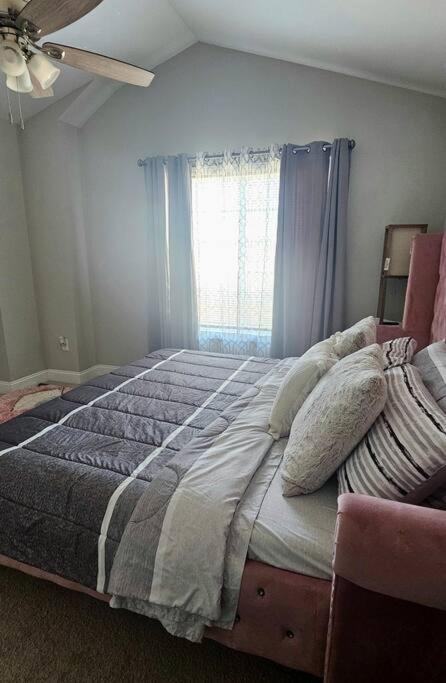 Gorgeous 3 Bedroom Home With Cable Tv In All Rooms & Free Wi-Fi Конкорд Экстерьер фото
